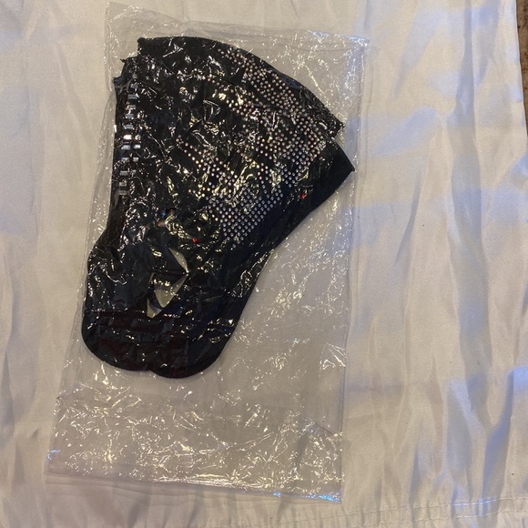 Rhinestone face masks 5 NEW never used can be worn over paper masks or alone - Picture 8 of 8